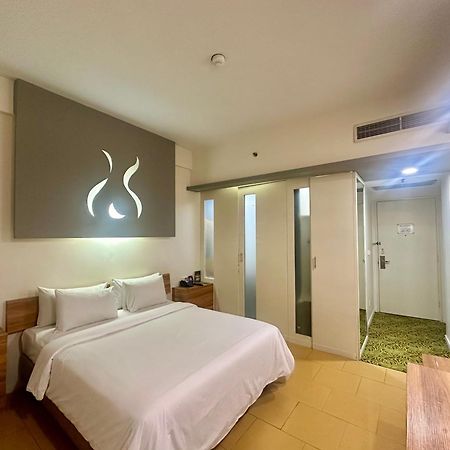 Sparks Life Jakarta, Artotel Curated Eksteriør bilde