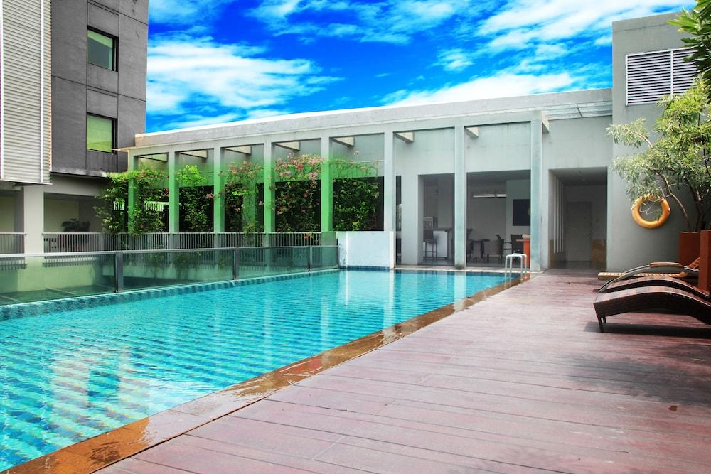 Sparks Life Jakarta, Artotel Curated Eksteriør bilde