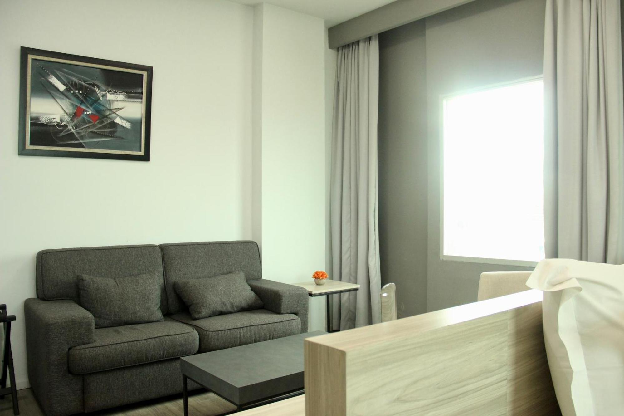Sparks Life Jakarta, Artotel Curated Eksteriør bilde